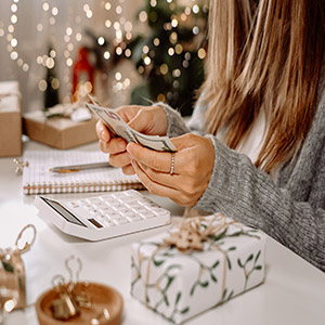 Holiday Bonuses On The Horizon? Here’s How They Might Affect Your Tax Situation - The Greene Law Firm, P.A.
